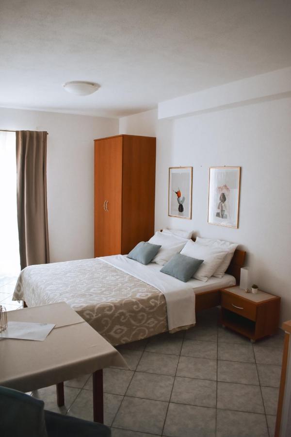 Garden House Vodice公寓 外观 照片